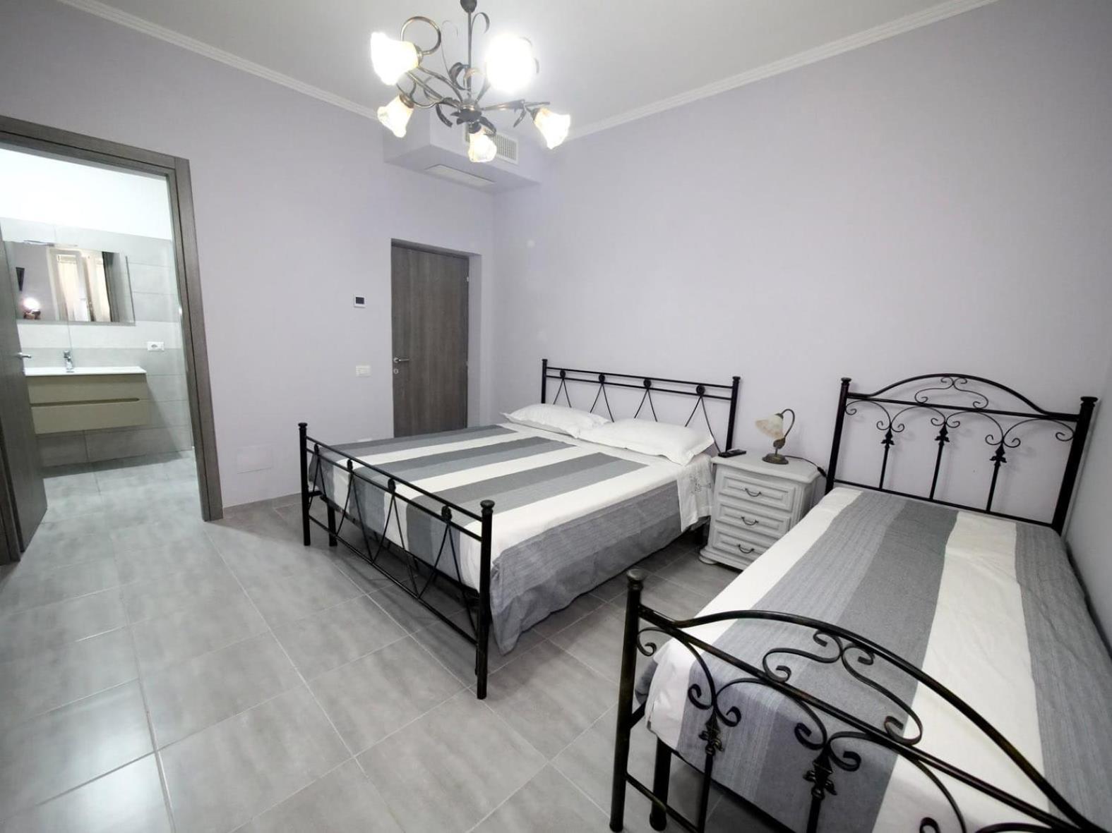 Beb Da Tina Bed & Breakfast Roccasecca ภายนอก รูปภาพ